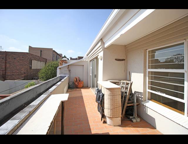 2 BEDROOM APARTMENT FOR SALE IN NORWOOD